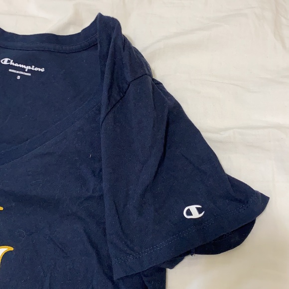 Champion Quinnipiac Bobcats V Neck Tshirt - Picture 4 of 4